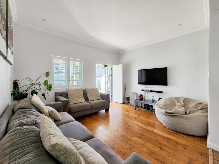 3 Bedroom Property for Sale in Sea Point Western Cape